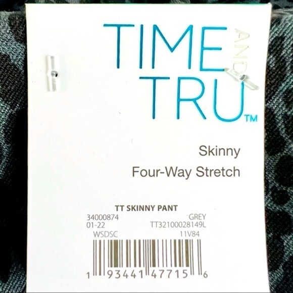Time and Tru Gray Black Animal Leopard Print Comfort Cropped Pants NWT Plus Sz18 - Picture 11 of 16